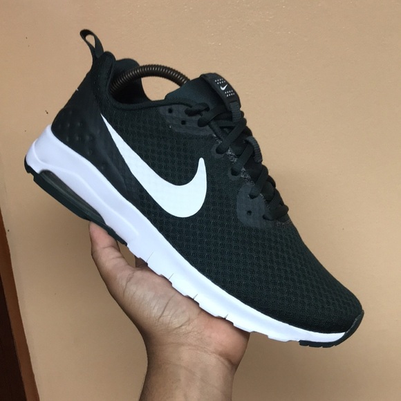 Nike Air Max Motion Low “Dark Green White” - Picture 8 of 16